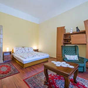 Stupendous , Budapest Ungheria
